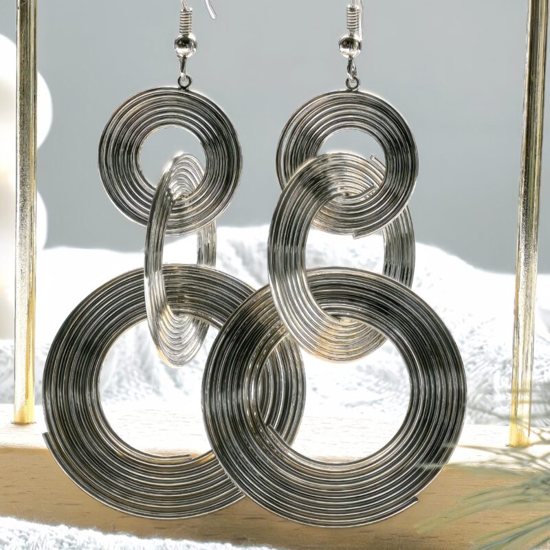 Retro spiral layered design large hoop earrings